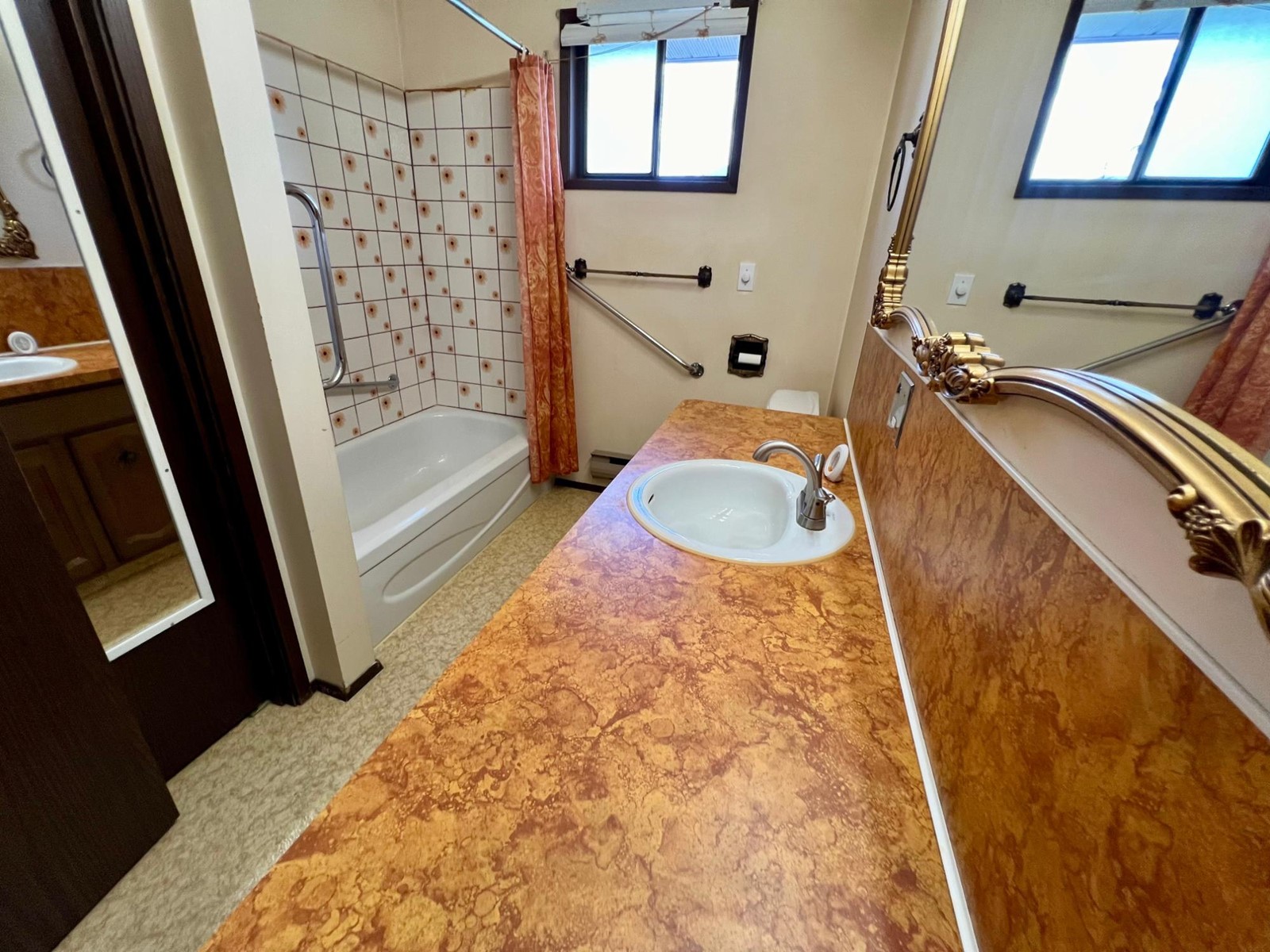 614 12th Street, Castlegar, British Columbia  V1N 2K3 - Photo 16 - 2478794