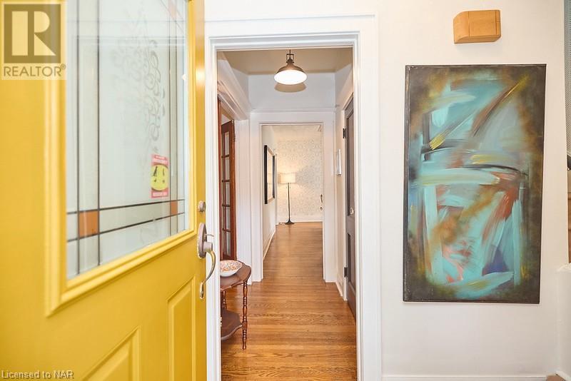 54 Henry Street, St. Catharines, Ontario  L2R 5T9 - Photo 5 - 40623730