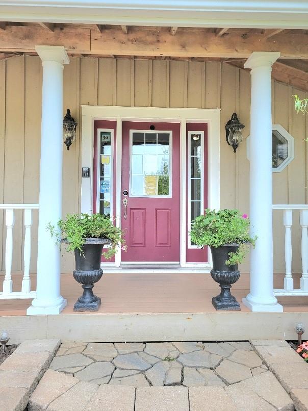 Image of property at 4251 KING Street E