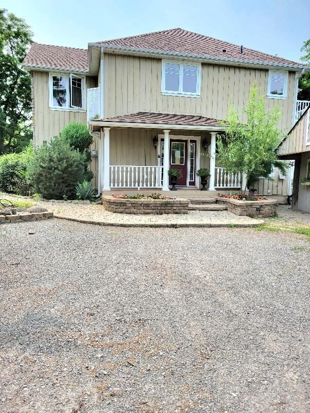 Image of property at 4251 KING Street E