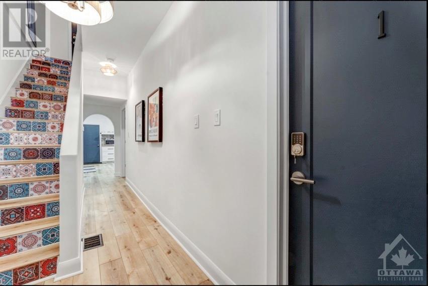 237 Nepean Street, Ottawa, Ontario  K2P 0B7 - Photo 2 - 1405437