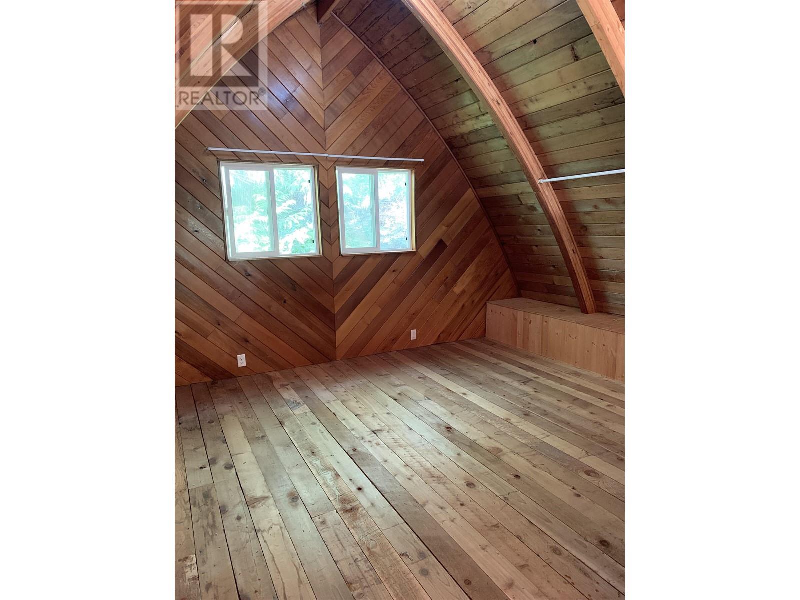 5569 Sans Souci Road, Halfmoon Bay, British Columbia  V7Z 1B6 - Photo 13 - R2907579