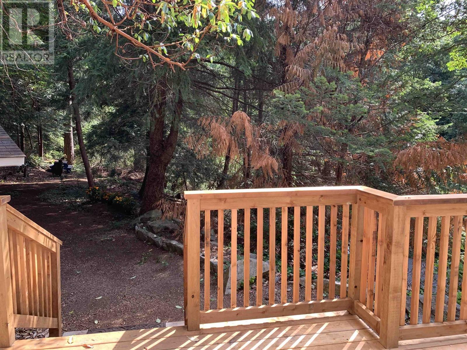 5569 Sans Souci Road, Halfmoon Bay, British Columbia  V7Z 1B6 - Photo 18 - R2907579