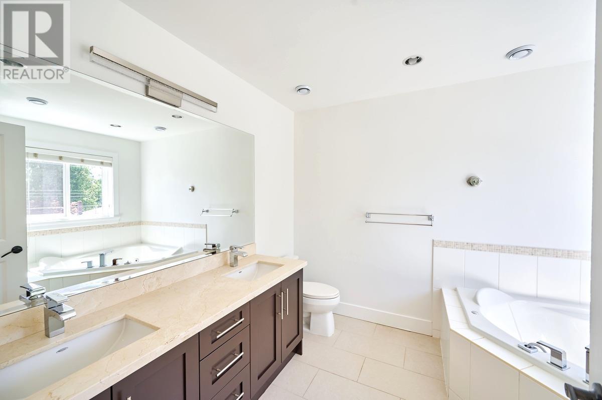 3014 Paisley Road, North Vancouver, British Columbia  V7R 1C8 - Photo 11 - R2911734