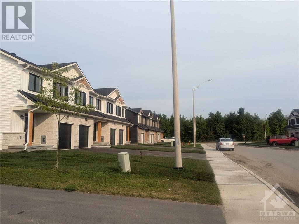22 Margaret Graham Terrace, Smiths Falls, Ontario  K7A 5B5 - Photo 3 - 1405622