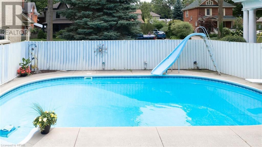14 Nile Street, Stratford, Ontario  N5A 4B8 - Photo 47 - 40615678