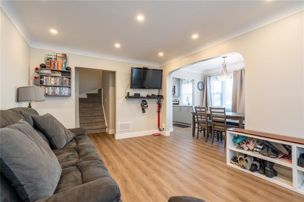 39 Dunsdon Street, Brantford, Ontario  N3R 3J2 - Photo 9 - H4198011