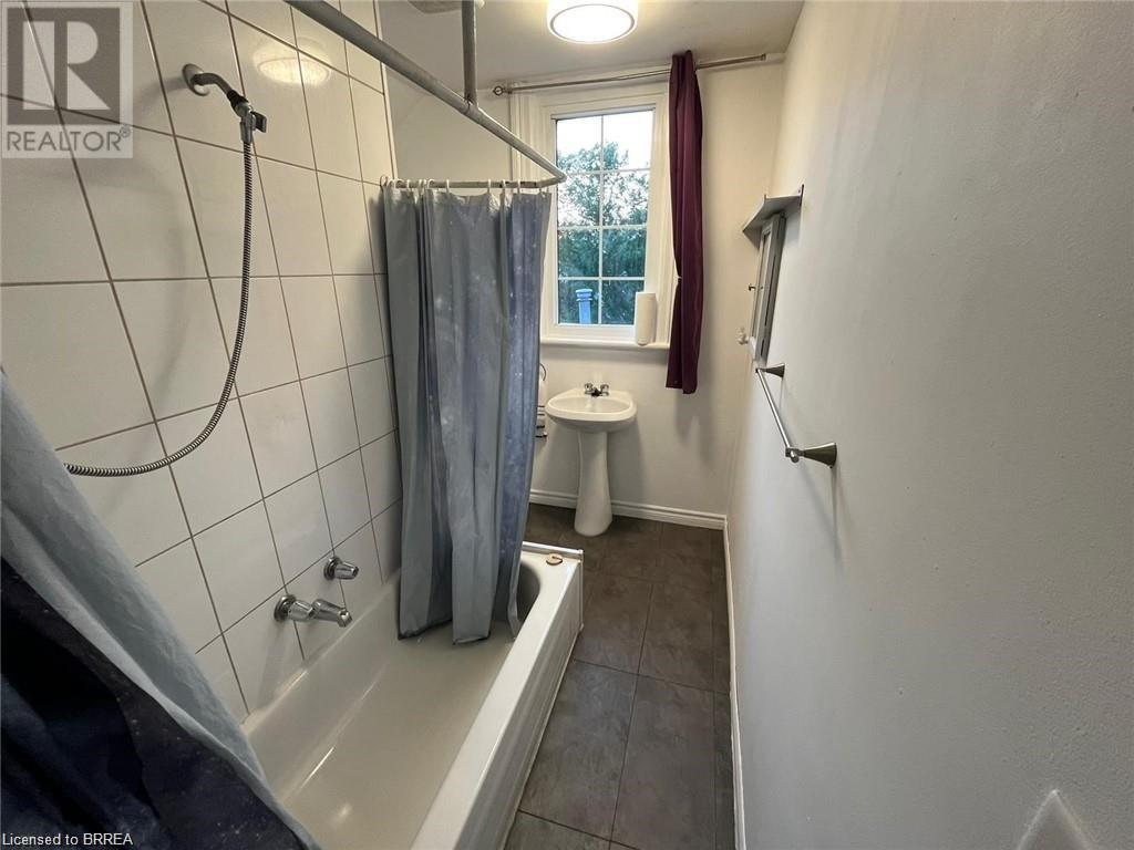 143 Colborne Street W Unit# A, Brantford, Ontario  N3T 1K9 - Photo 13 - 40629092
