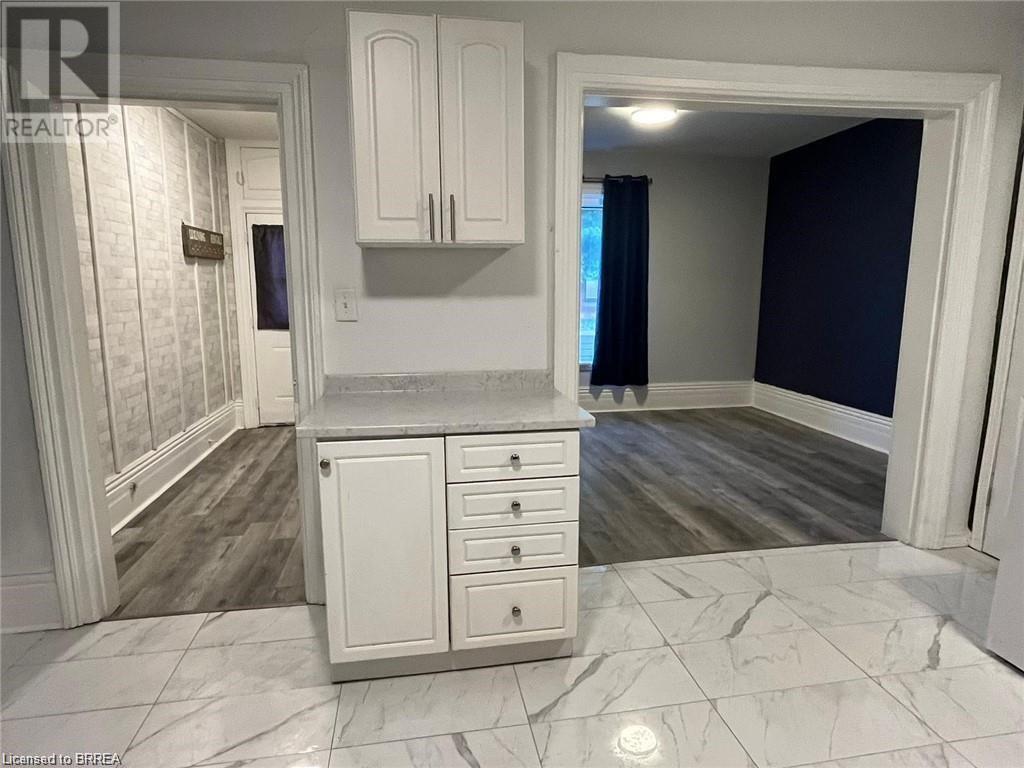 143 Colborne Street W Unit# A, Brantford, Ontario  N3T 1K9 - Photo 6 - 40629092