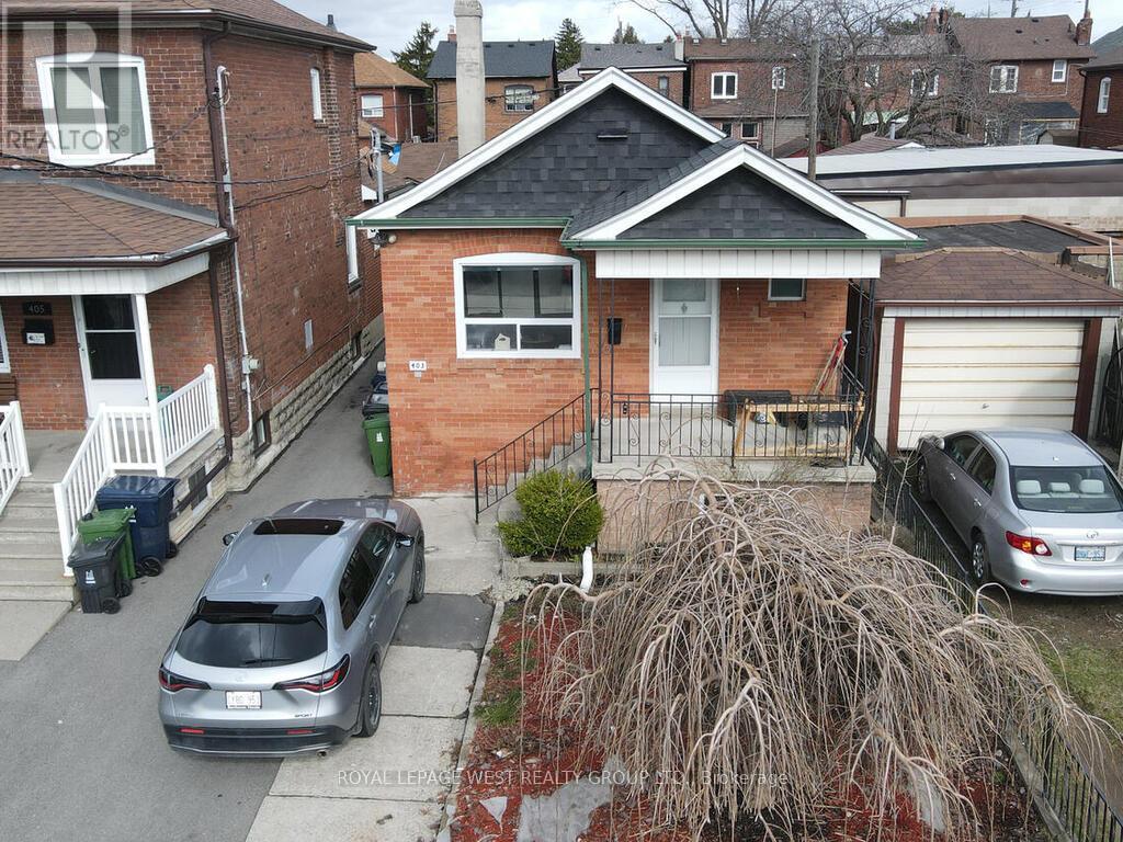 Main - 403 Northcliffe Boulevard, Toronto (Oakwood Village), Ontario  M6E 3L3 - Photo 3 - C9238893