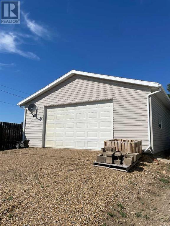 4626 Victoria Avenue, Coronation, Alberta  T0C 1C0 - Photo 2 - A2155037