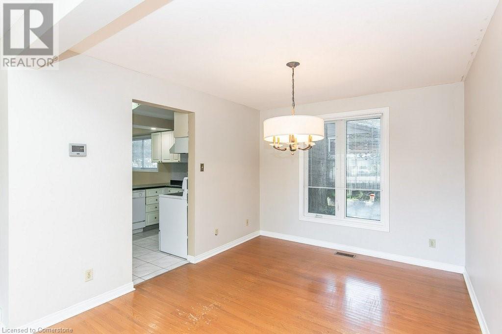 464 Hazel Street, Waterloo, Ontario  N2L 3R1 - Photo 11 - 40629266