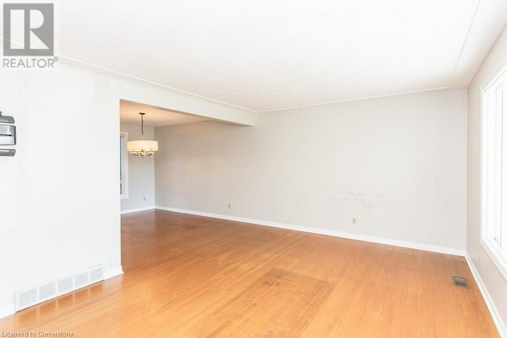 464 Hazel Street, Waterloo, Ontario  N2L 3R1 - Photo 7 - 40629266