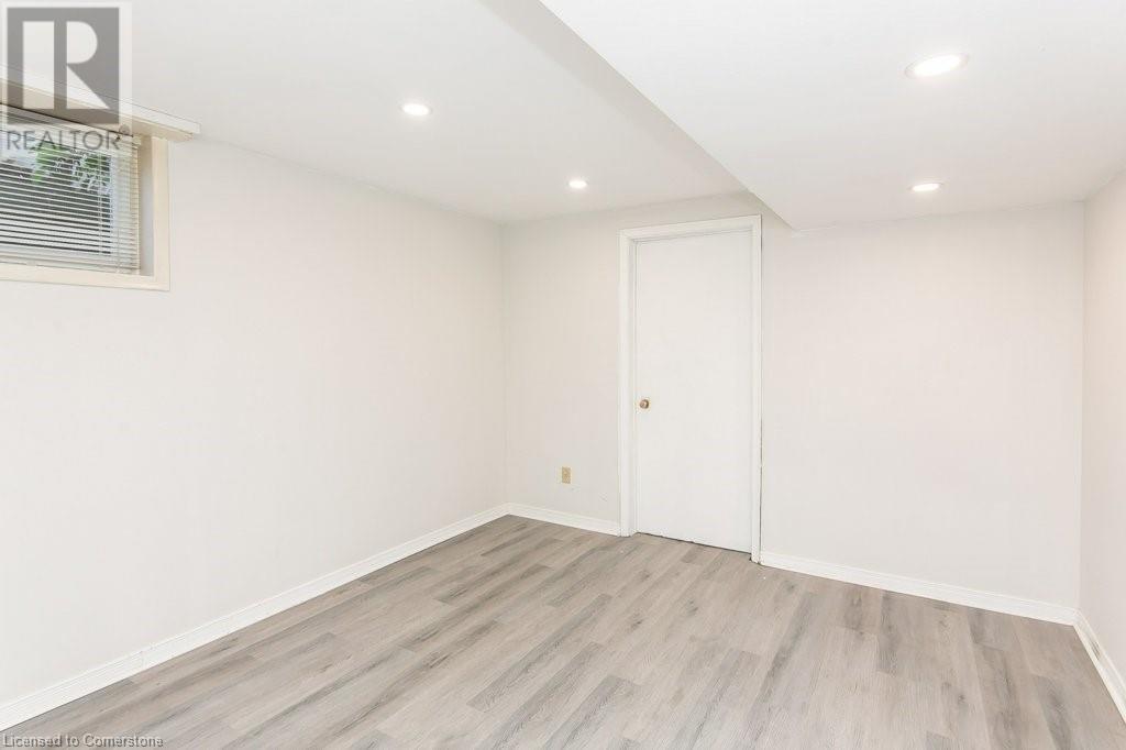 464 Hazel Street, Waterloo, Ontario  N2L 3R1 - Photo 37 - 40629266