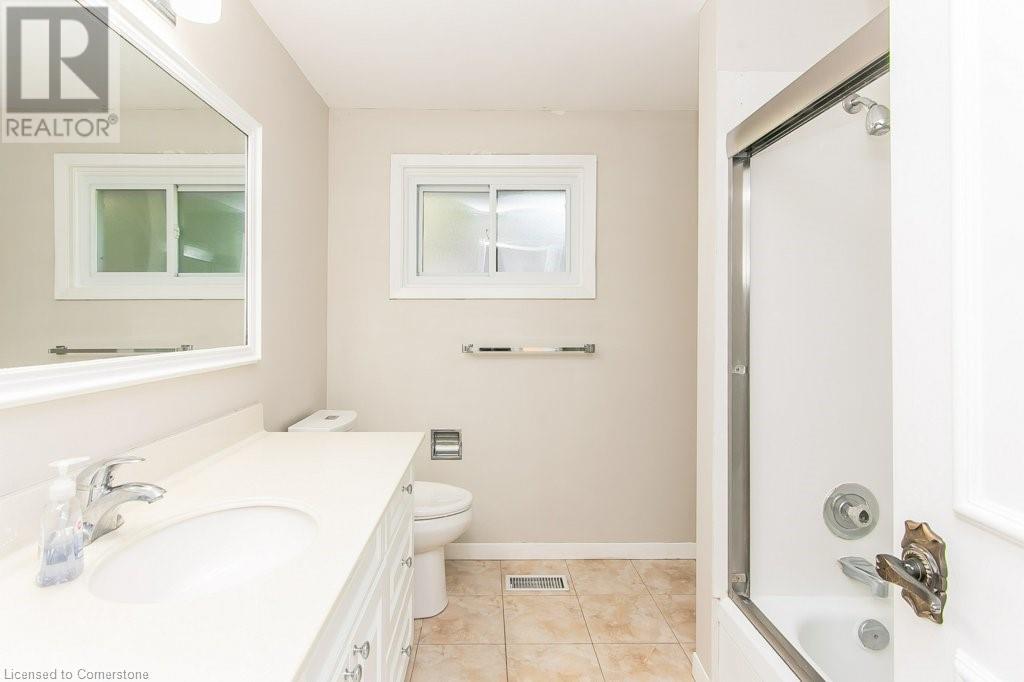 464 Hazel Street, Waterloo, Ontario  N2L 3R1 - Photo 29 - 40629266