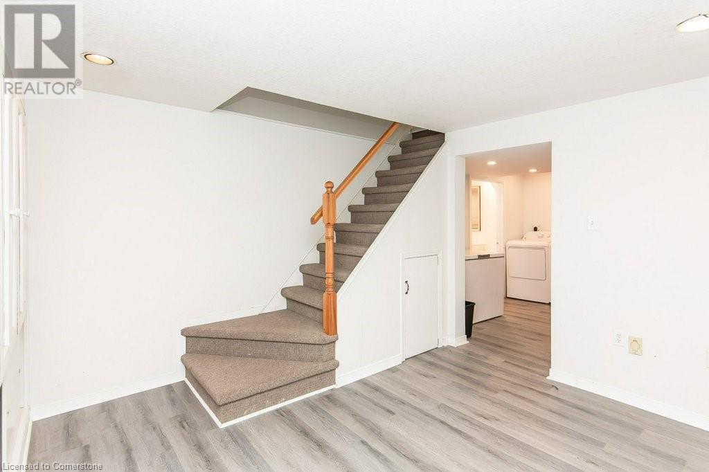464 Hazel Street, Waterloo, Ontario  N2L 3R1 - Photo 31 - 40629266