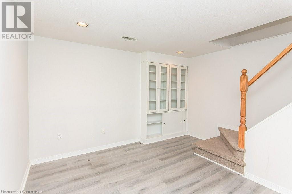 464 Hazel Street, Waterloo, Ontario  N2L 3R1 - Photo 32 - 40629266