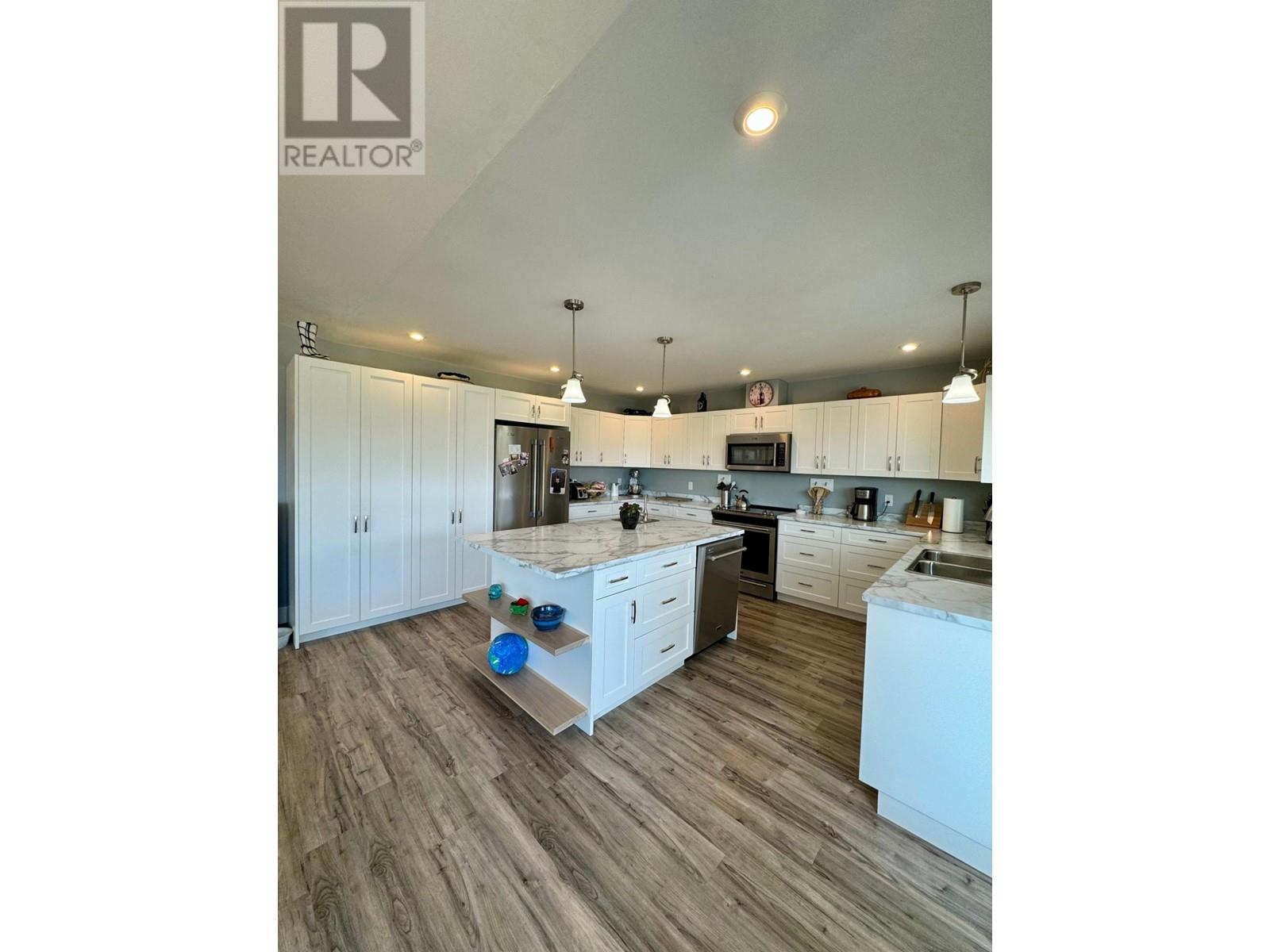 1618 Fir Rd, Merritt, British Columbia  V1K 1A0 - Photo 7 - 180191