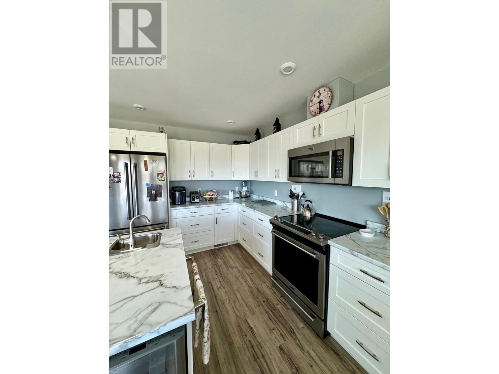 1618 Fir Rd, Merritt, British Columbia  V1K 1A0 - Photo 9 - 180191