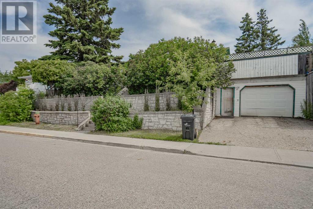 Property at 11405 103St W image 4