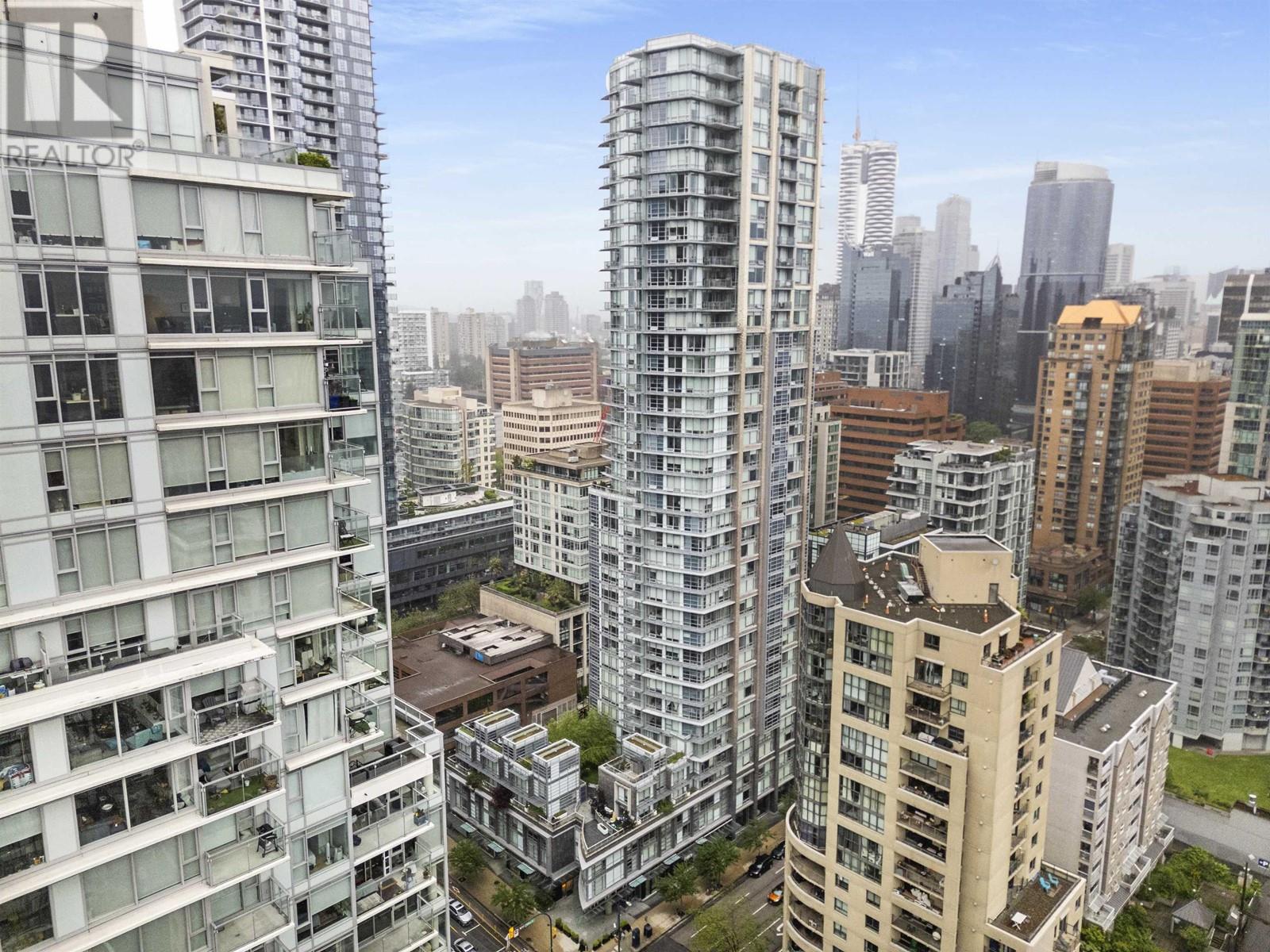 Listing Picture 19 of 20 : 1810 1283 HOWE STREET, Vancouver / 溫哥華 - 魯藝地產 Yvonne Lu Group - MLS Medallion Club Member