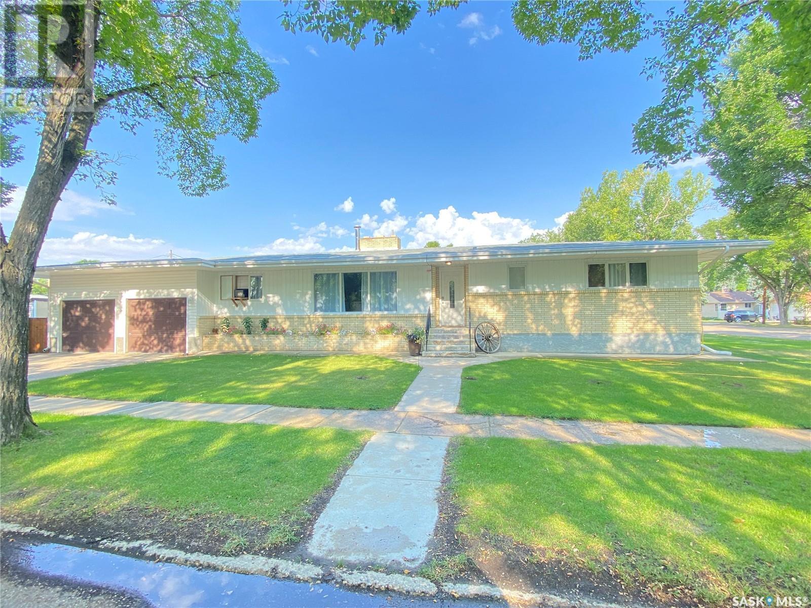 301 Aspen STREET, maple creek, Saskatchewan