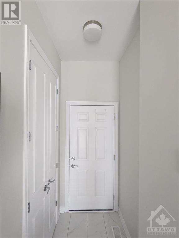 242 Beaugency Street, Ottawa, Ontario  K1W 0T2 - Photo 7 - 1405474