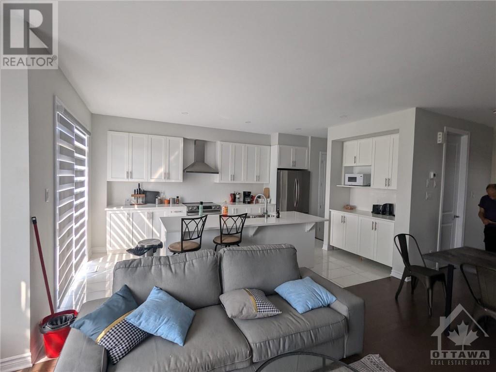 242 Beaugency Street, Ottawa, Ontario  K1W 0T2 - Photo 5 - 1405474