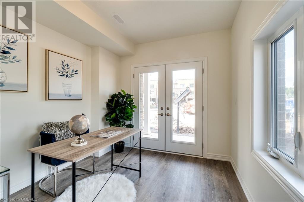 36 Dryden Lane Unit# 110, Hamilton, Ontario  L8H 0B5 - Photo 3 - 40629309