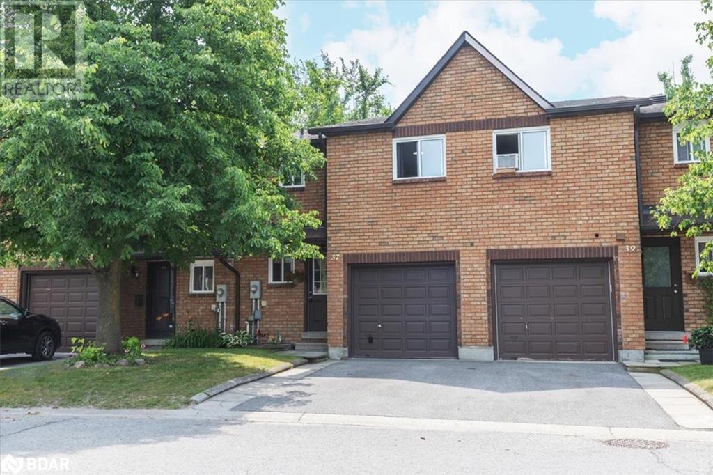 37 Loggers Run, Barrie, Ontario L4N 6W3 - Photo 1 - 40629344