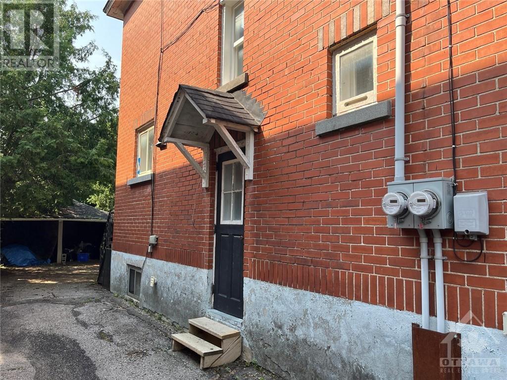 102 Putman Avenue, Ottawa, Ontario  K1M 1Z6 - Photo 2 - 1405404