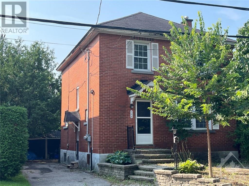 102 Putman Avenue, Ottawa, Ontario  K1M 1Z6 - Photo 1 - 1405402