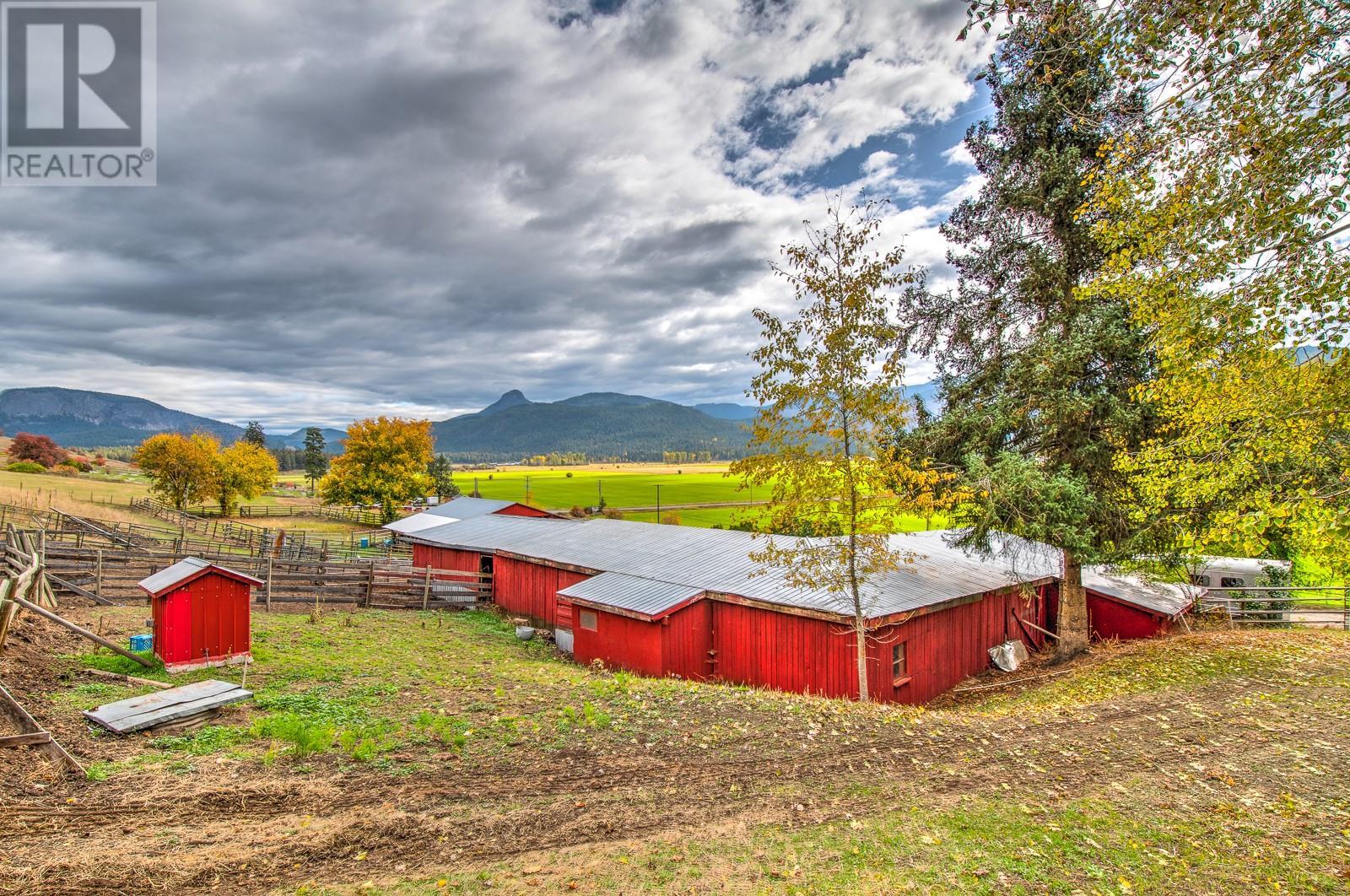 2611 6 Highway, Lumby, British Columbia  V0E 2G0 - Photo 45 - 10320894