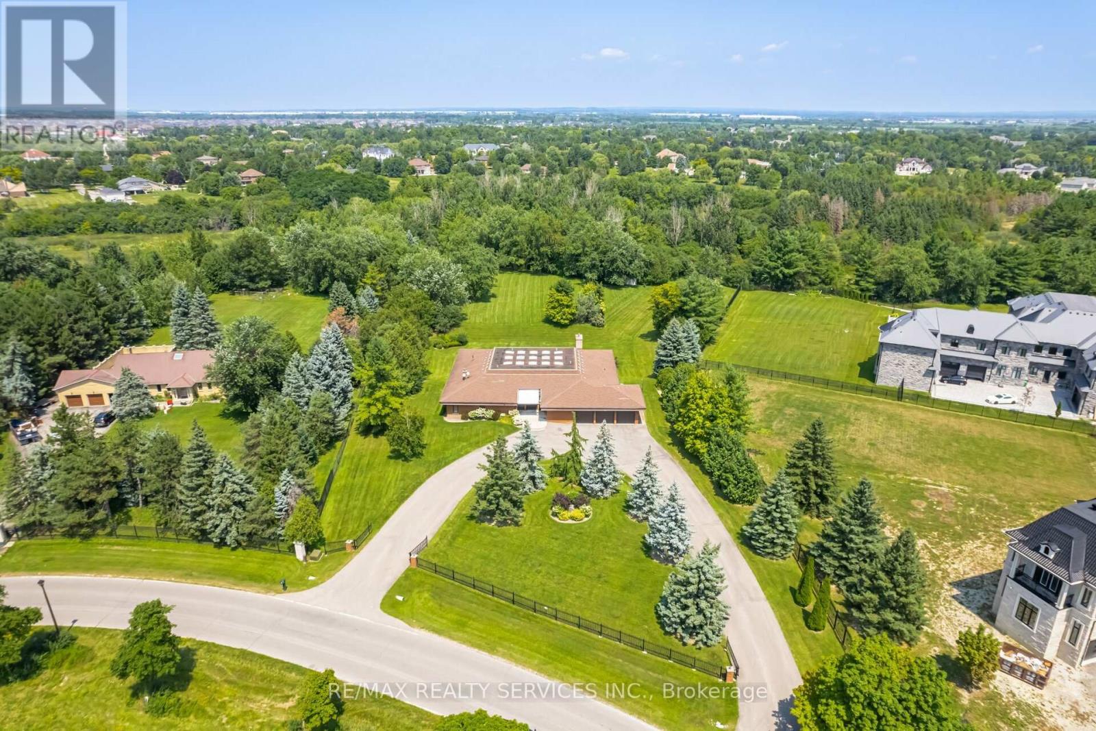 24 ROSEGARDEN DRIVE, brampton (toronto gore rural estate), Ontario