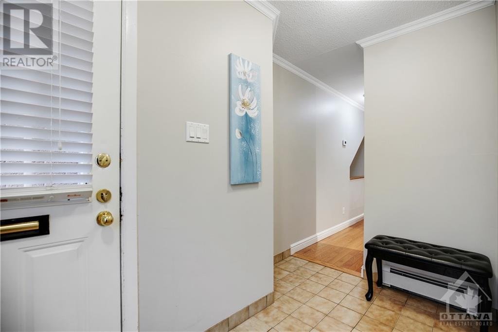 33 Crispin Private, Ottawa, Ontario  K1K 2T7 - Photo 4 - 1405682