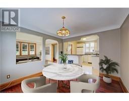 89 STIRLING Avenue N