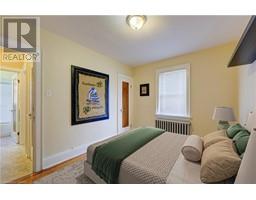 89 STIRLING Avenue N