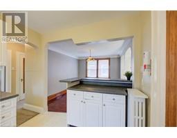 89 STIRLING Avenue N