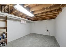 89 STIRLING Avenue N