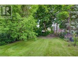 89 STIRLING Avenue N