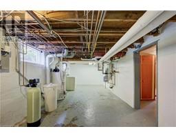 89 STIRLING Avenue N