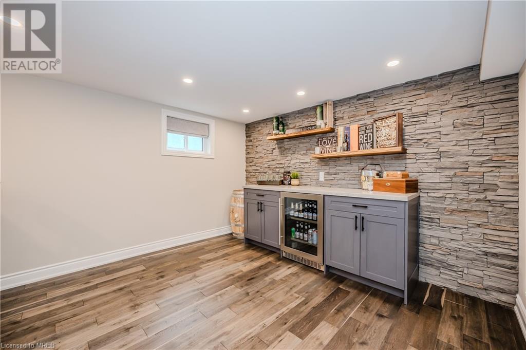 Image of property at 140 LAURIER Avenue