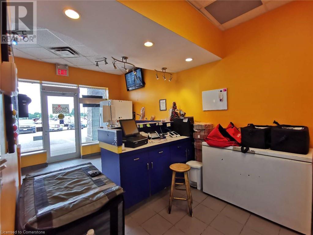 450 Columbia Street W Unit# A01009a, Waterloo, Ontario  N2T 2W1 - Photo 2 - 40623263