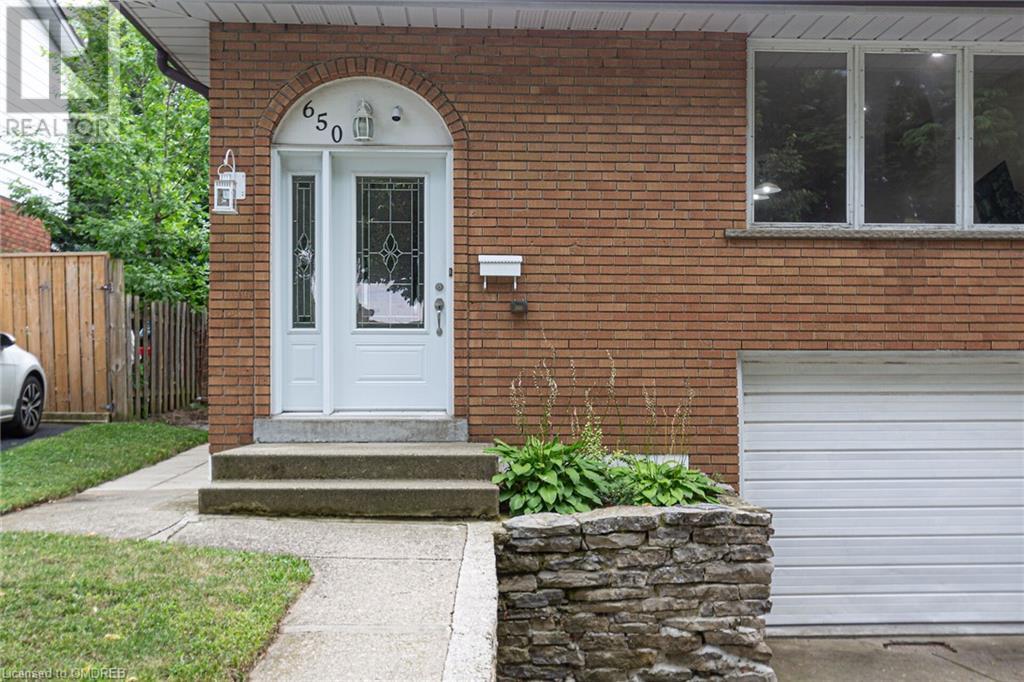 650 Greenhill Avenue, Hamilton, Ontario L8K 5E9 - Photo 3 - 40627028