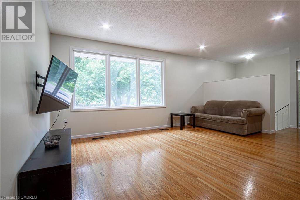 650 Greenhill Avenue, Hamilton, Ontario L8K 5E9 - Photo 8 - 40627028
