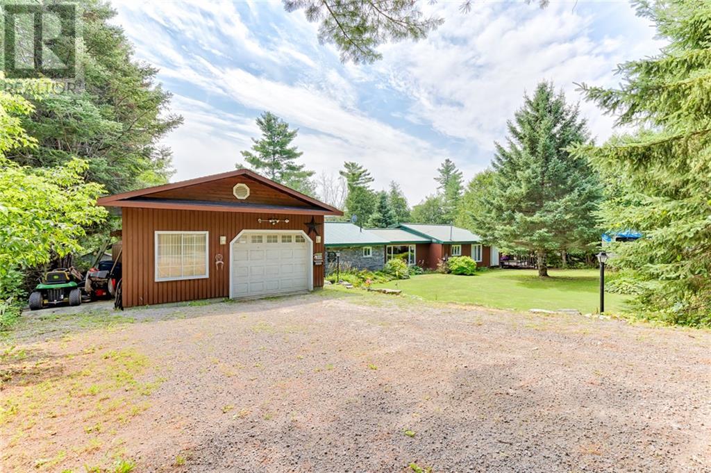 53 Downing Lane, Calabogie, Ontario  K0J 1H0 - Photo 1 - 1405707