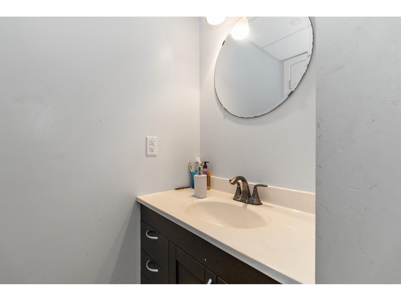 2277 Rainier Street, Abbotsford, British Columbia  V2T 3E6 - Photo 24 - R2911472