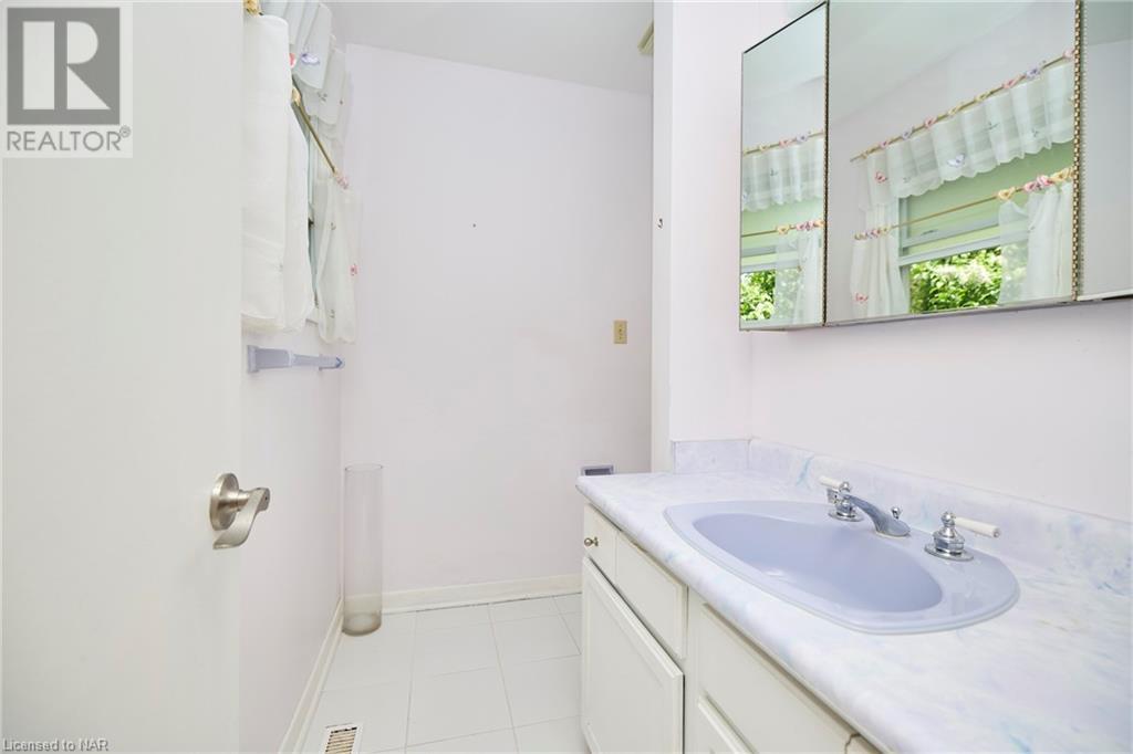 1 Tottenham Court Court, Niagara-On-The-Lake, Ontario  L0S 1J0 - Photo 15 - 40629452