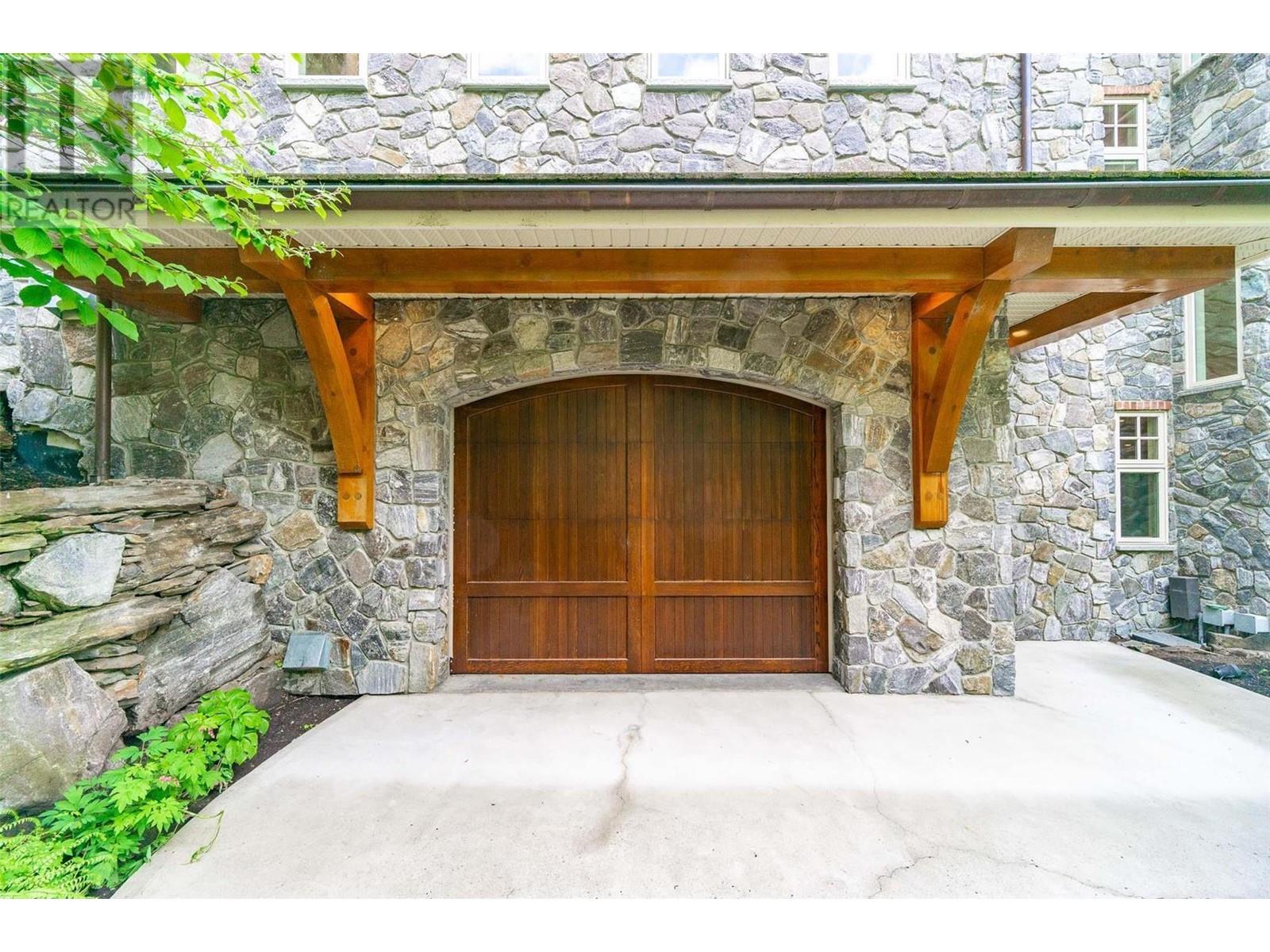 225 Swick Road, Kelowna, British Columbia  V1W 4J5 - Photo 10 - 10301773