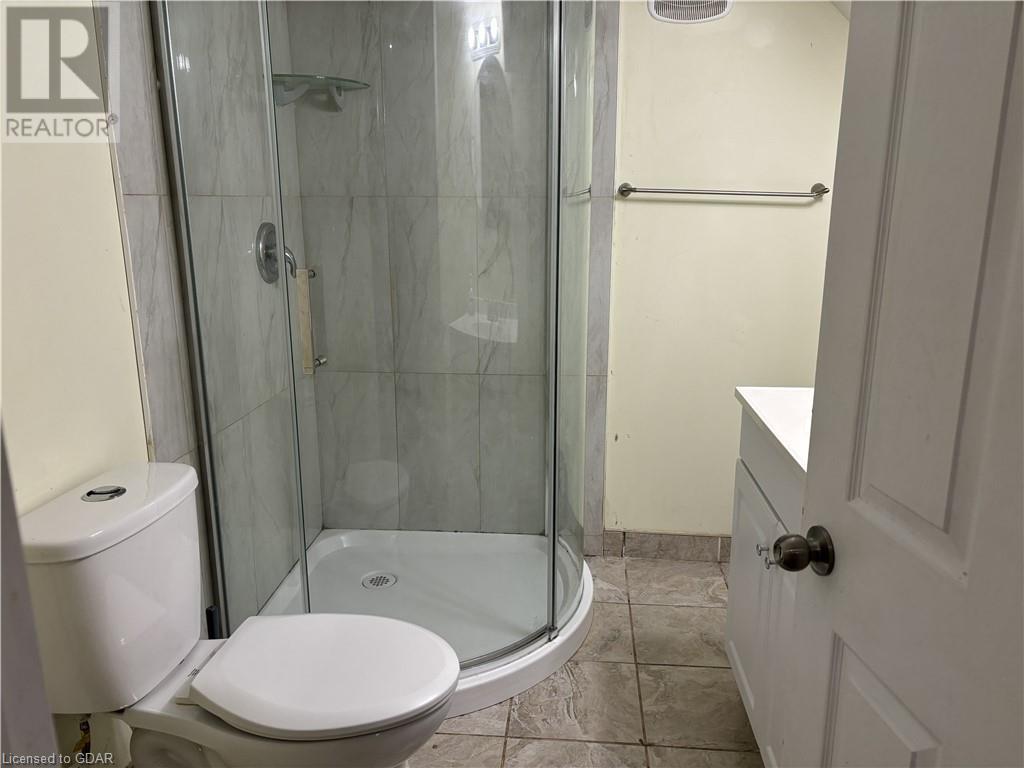 114 Clairfields Drive W Unit# Lower, Guelph, Ontario  N1G 5A5 - Photo 9 - 40629477